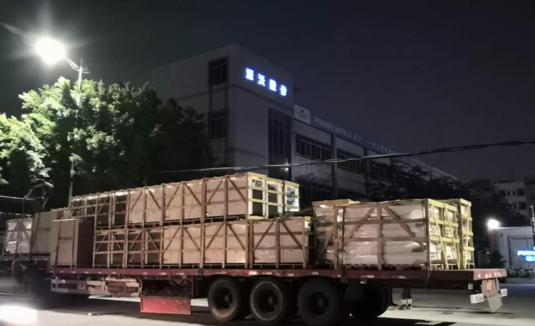 派沃空氣能挑燈夜戰(zhàn)